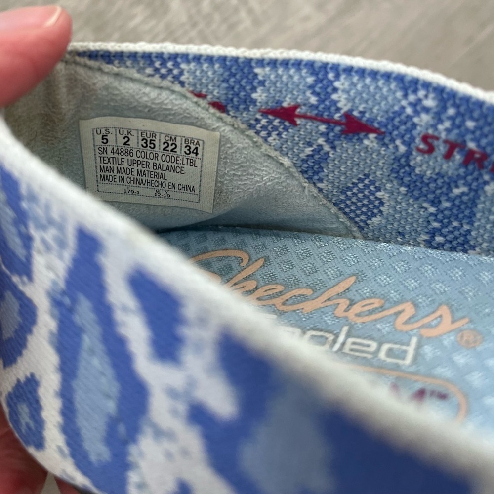 Skechers Womens Sz 5 Leopard Print Washable Knit Slip On Cleo Claw-Some Blue - Picture 8 of 13